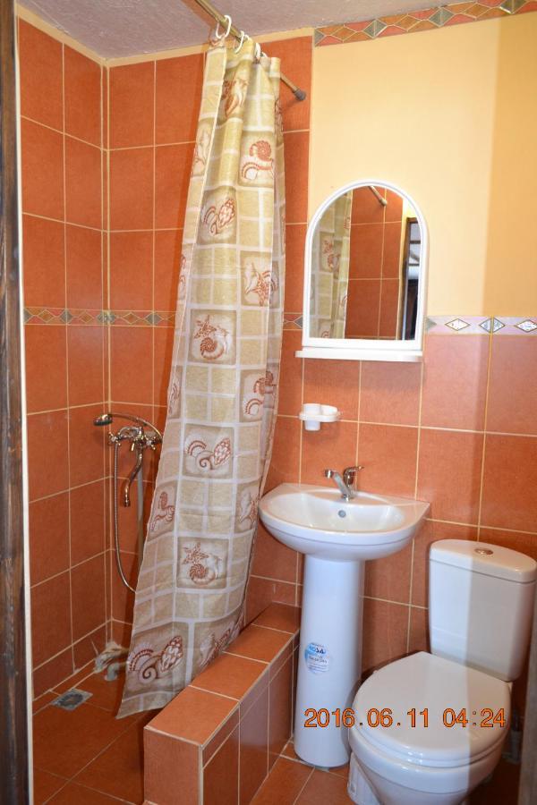 U Palycha Guest House Soechoemi Buitenkant foto