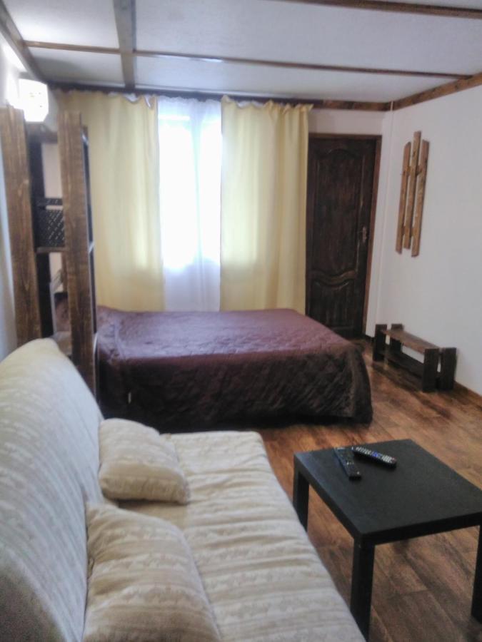 U Palycha Guest House Soechoemi Buitenkant foto