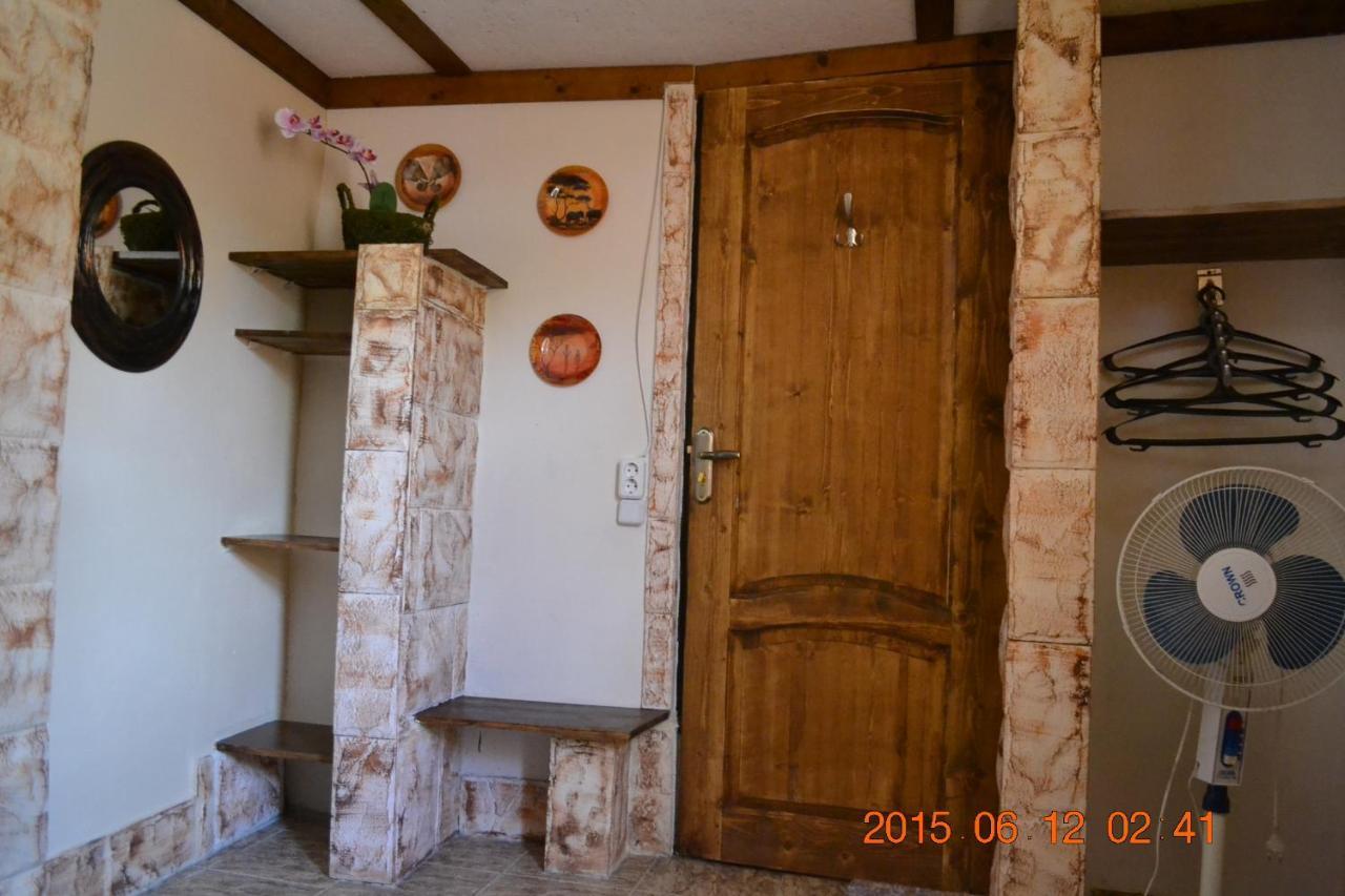 U Palycha Guest House Soechoemi Buitenkant foto