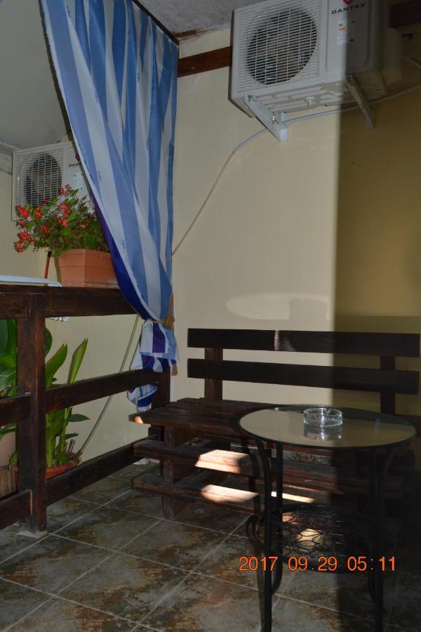U Palycha Guest House Soechoemi Buitenkant foto