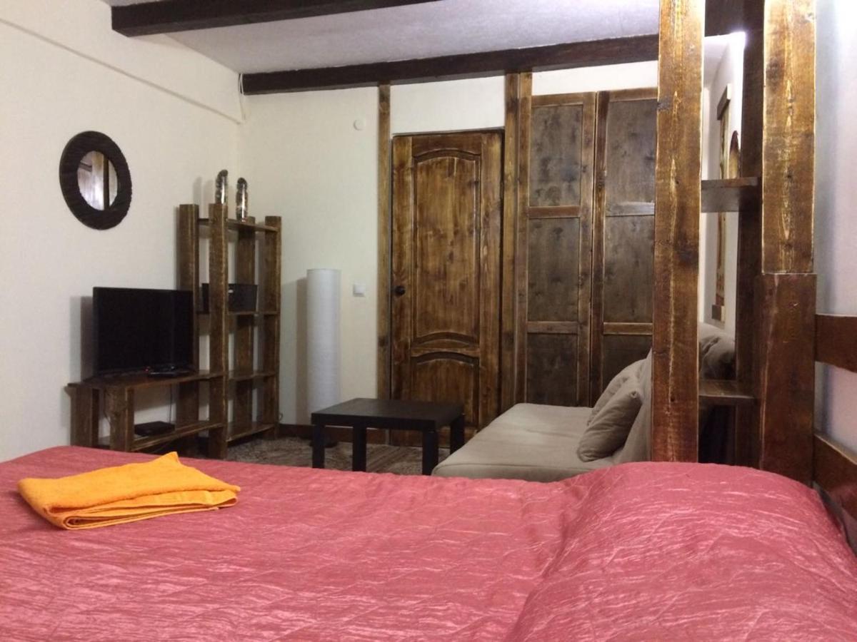 U Palycha Guest House Soechoemi Buitenkant foto