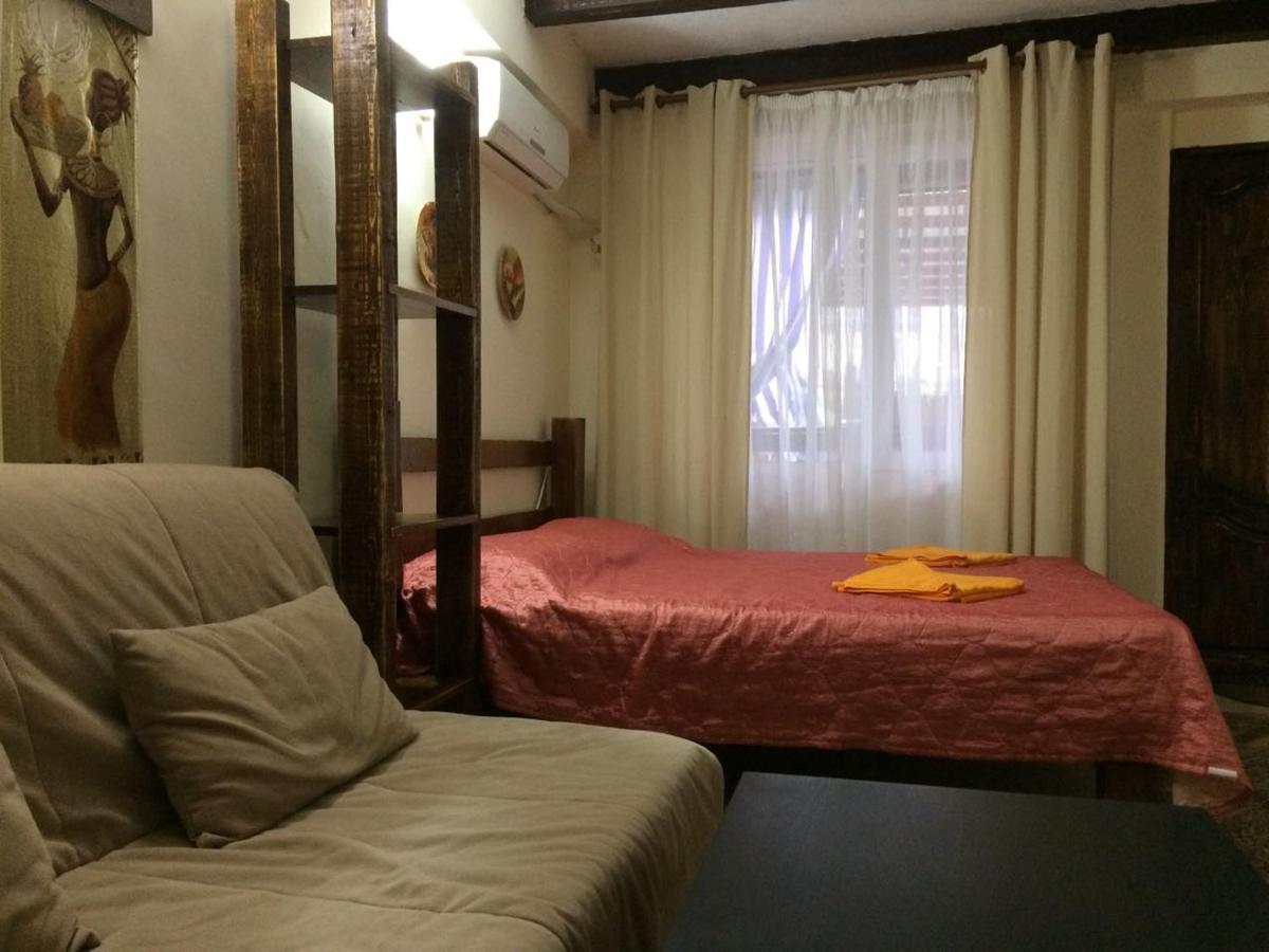 U Palycha Guest House Soechoemi Buitenkant foto
